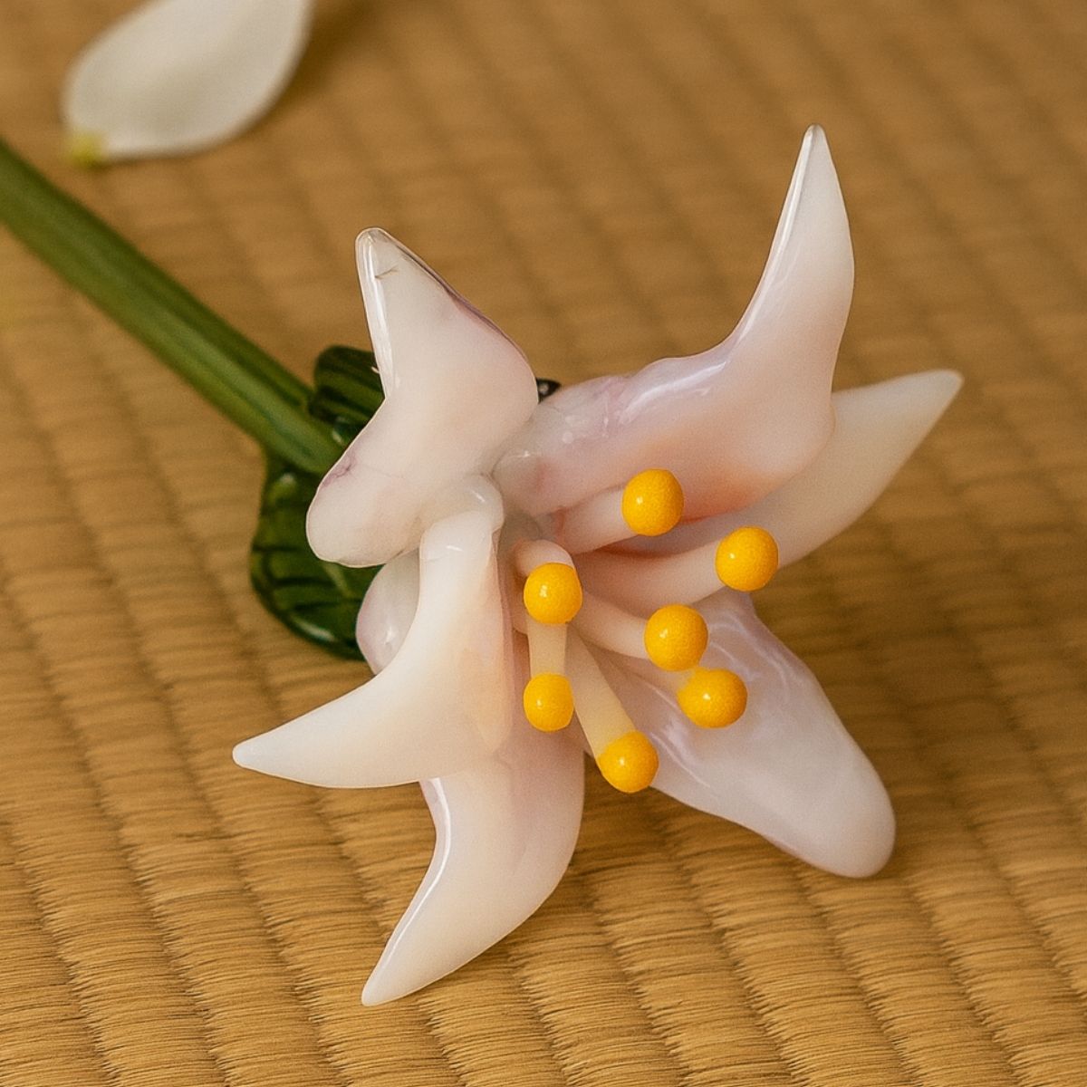 Bloom of Light – Hand-Blown Glass Lily