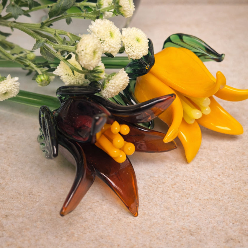 Tinsel Lily Glass Flower Stem - Amber