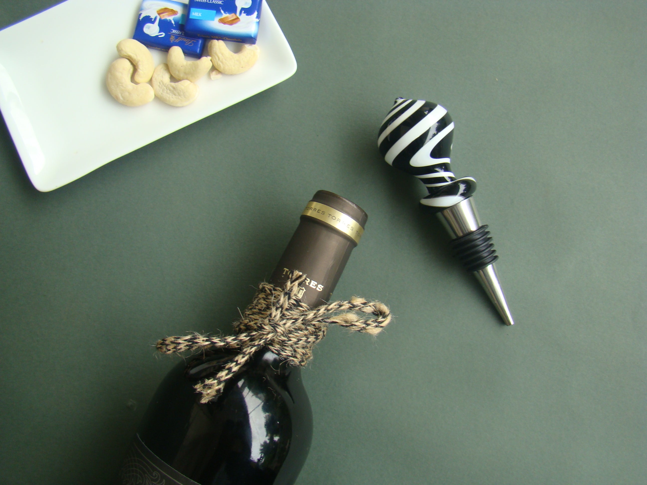 Noir Delight Handblown Glass Wine Stoppers