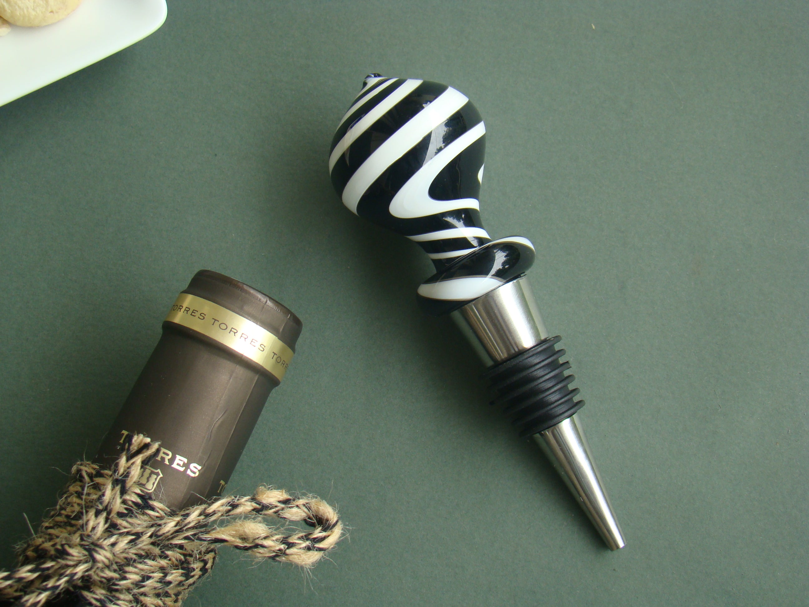 Noir Delight Handblown Glass Wine Stoppers