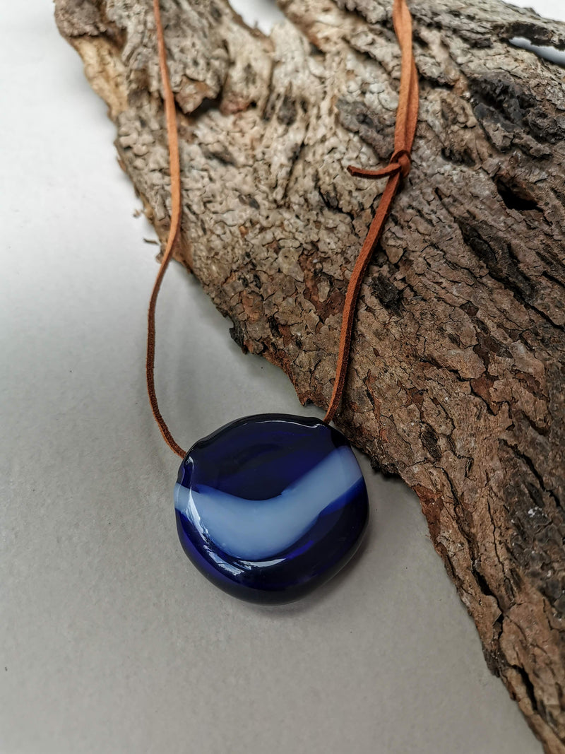 Blue Reflections - Glass Necklace