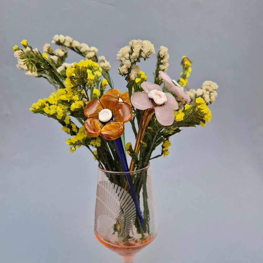 Daisy Glass Flower Stem - Golden Ember